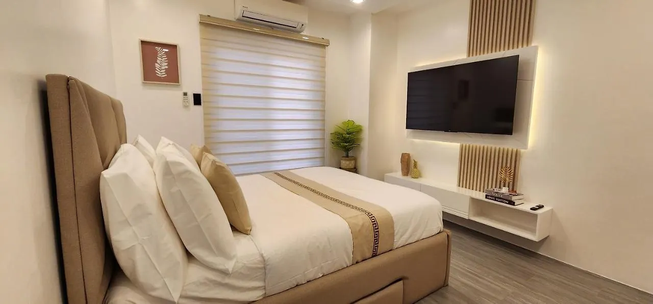 Cozynest - Modern 1 Bedroom Gem Luxury Smart Unit Ángeles 0*,  Filipinas